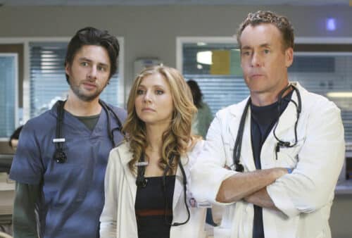 scrubs-revival startet mit neuem cast: erleben sie die beliebten krankenhausgeschichten jetzt mit frischen gesichtern und spannenden neuen handlungssträngen.