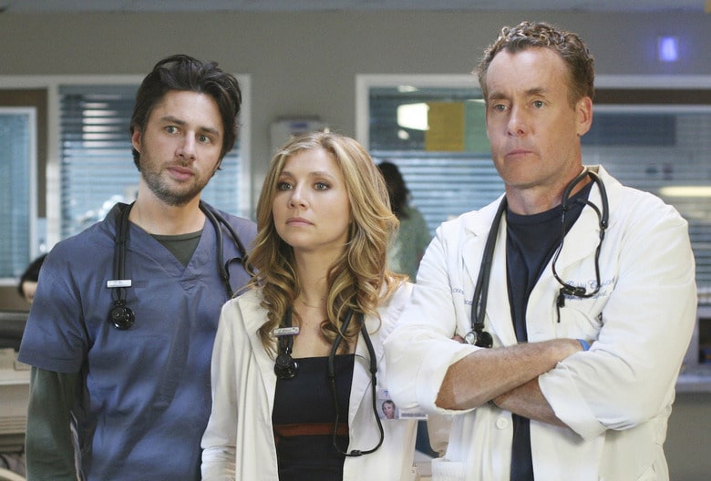 scrubs-revival startet mit neuem cast: erleben sie die beliebten krankenhausgeschichten jetzt mit frischen gesichtern und spannenden neuen handlungssträngen.