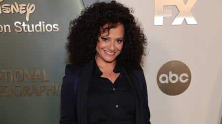 das ‚scrubs‘-reboot erhält lob und kritik für seinen rhythmus – eine neue perspektive auf die beliebte serie.